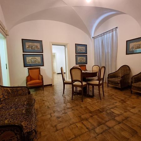 Luxury 2 Bedroom Apartment In The Heart Of Roma Kültér fotó